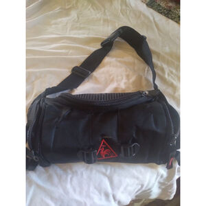 Le Coq Sportif Pouch